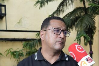 Posible infarto habría causado muerte del propietario de Óptica Almánzar; familiares destacan su legado humano
