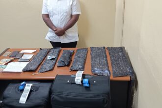 Capturan a extranjero en el Aeropuerto del Cibao con paquetes de presunta cocaína en su equipaje