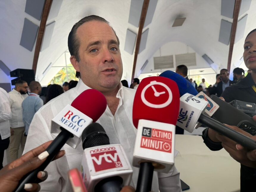 Paliza pide mano firme de la JCE frente a proselitismo de partidos fuera de plazo