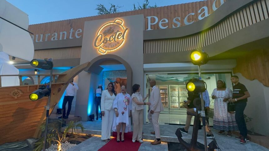 Coctel del Mar abre sus puertas en Santiago con amplia oferta gastronómica basada en productos del mar