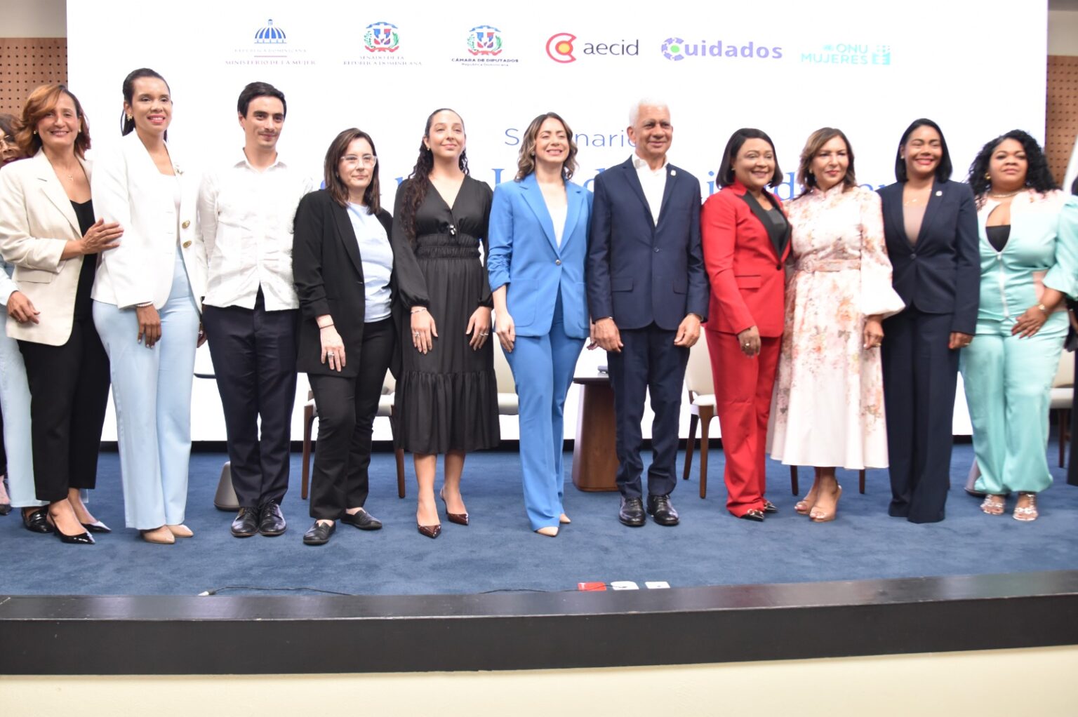 Ley de Cuidados gana impulso en el Congreso con jornadas promovidas por el Ministerio de la Mujer