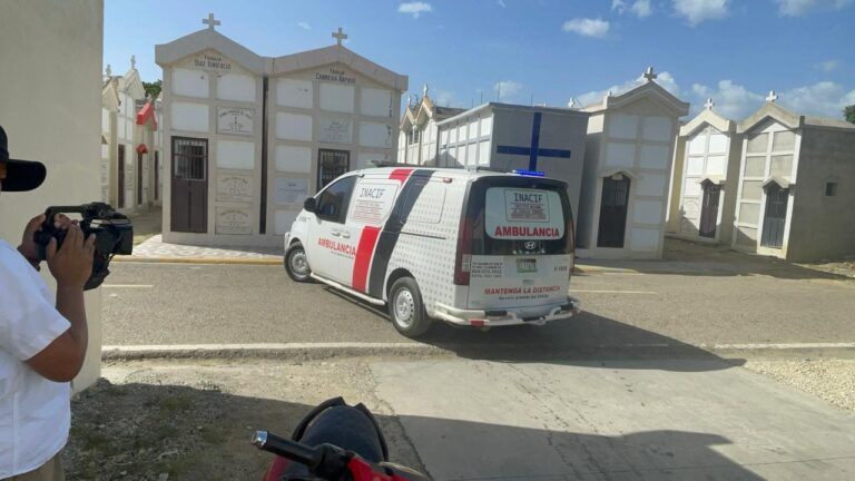 Investigan muerte de joven que habría ingerido sustancia tóxica en Santiago Oeste; su pareja fue detenida