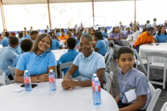 Abinader dispone elaboración de plan para atender la infraestructura escolar de Independencia