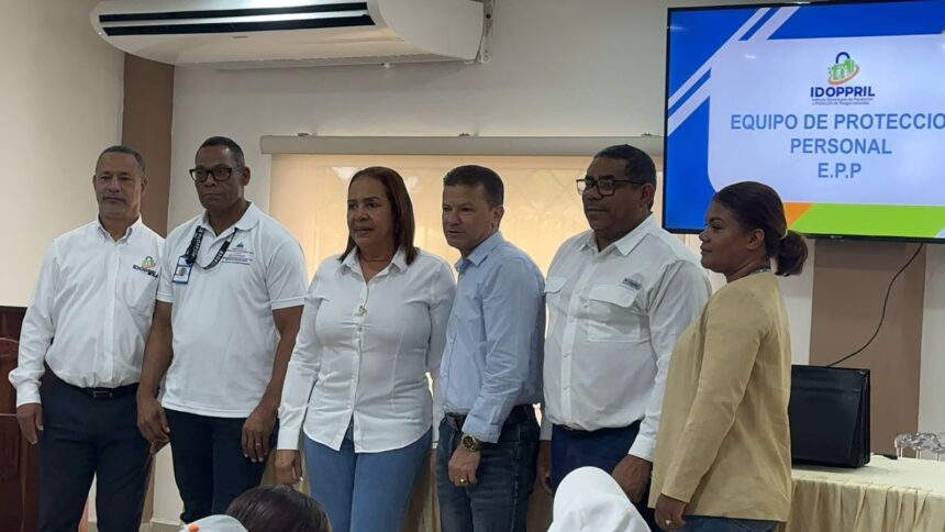 IDOPPRIL fortalece cultura de prevención con taller sobre riesgos laborales en la DPS de Monseñor Nouel