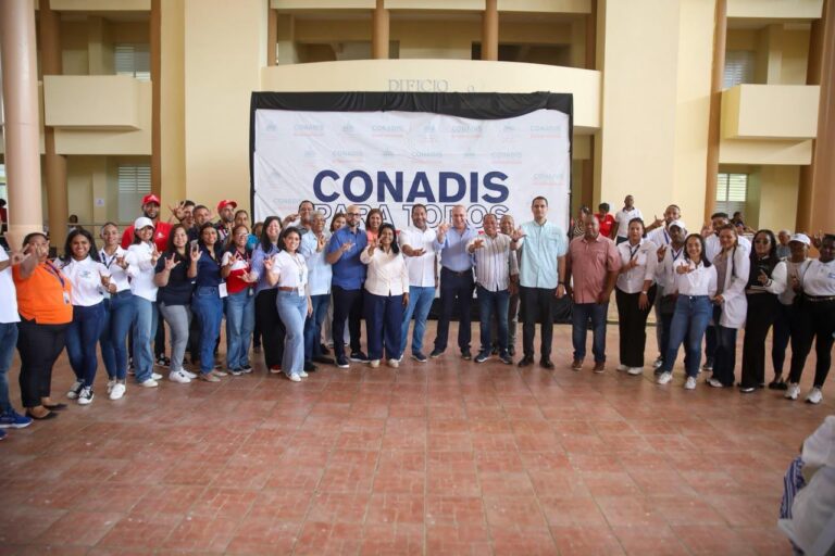 CONADIS acerca servicios a Nagua con jornada de inclusión para personas con discapacidad