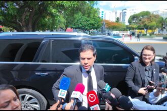 Roberto Ángel Salcedo asegura “Es un momento muy sensible para el arte” tras la muerte de Alex Bueno