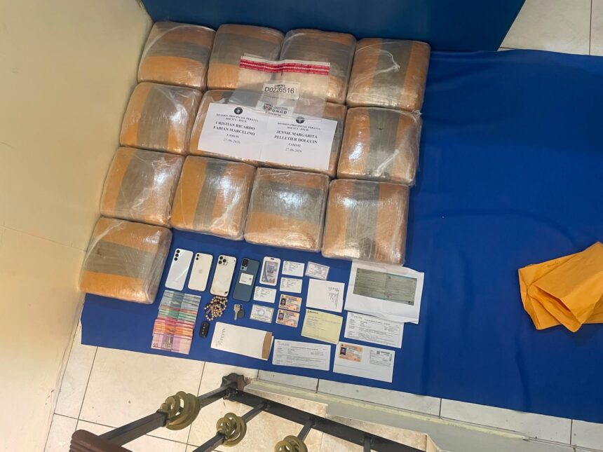 Intervienen en Azua alijo de 129 libras de marihuana ocultas en vehículo