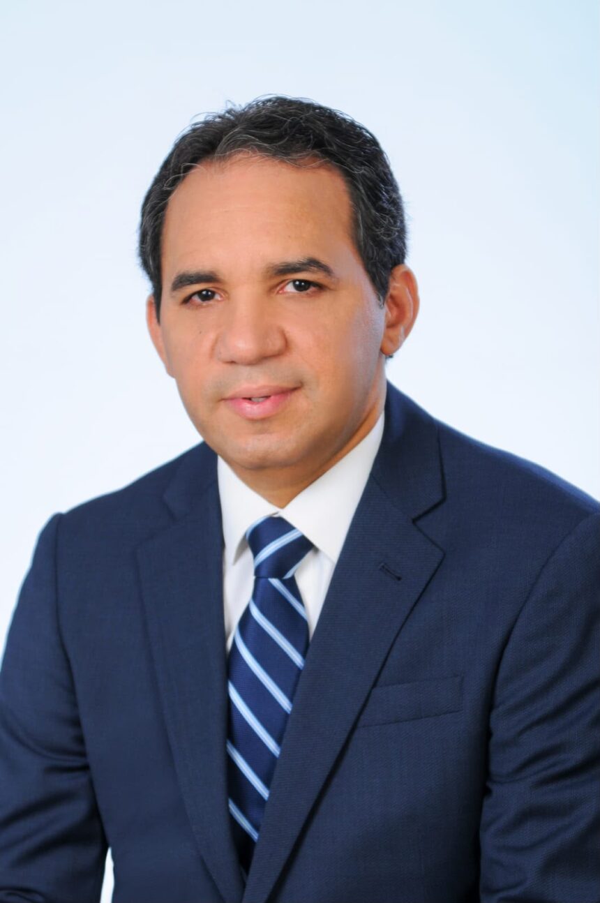 Hotoniel pide aplazar vigencia del Código Penal