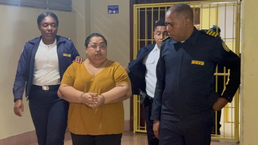 Imponen prisión domiciliaria a Dilcia Isabel Vargas en caso Onco14; defensa dice decisión reconoce su cooperación
