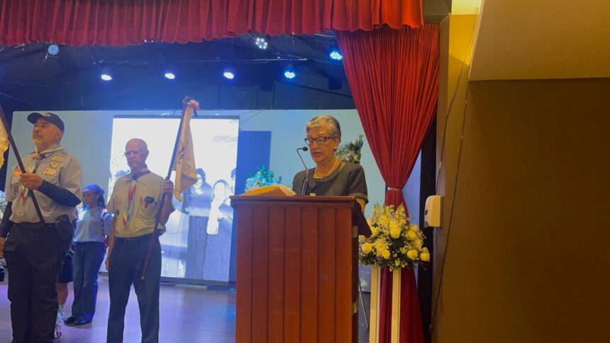 Scouts rinden guardia de honor a Alex Bueno en emotivo homenaje durante su sepelio en Sajoma