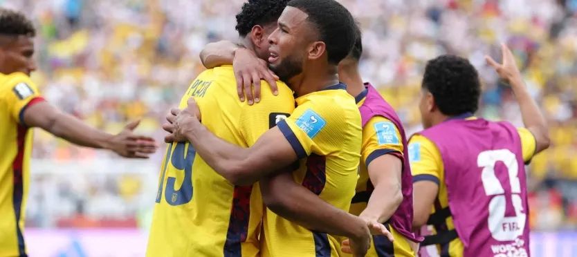 Federación de Ecuador solicita intervención de la FIFA por incidentes previos al duelo frente a México