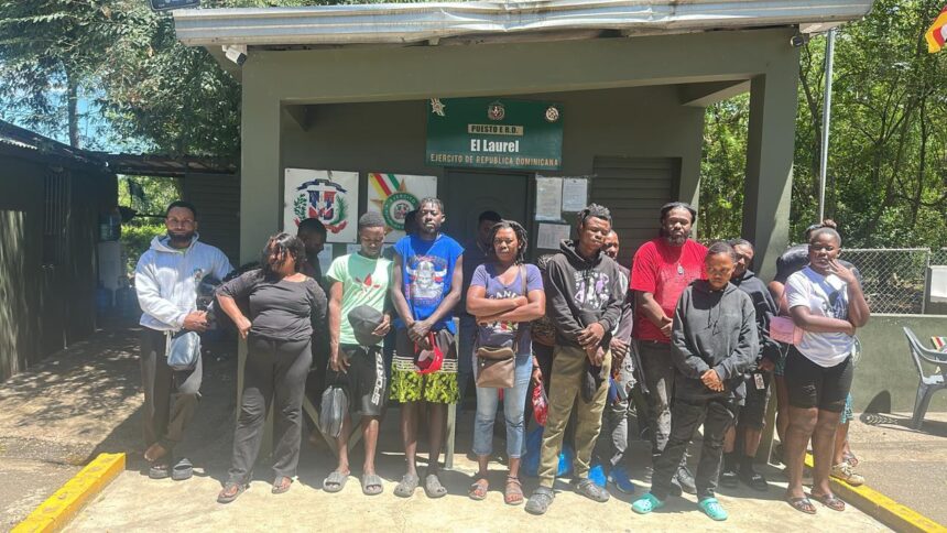 Ejército detiene a 50 haitianos indocumentados en Dajabón
