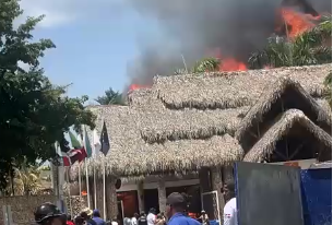 Incendio afecta instalaciones de hotel en Bayahíbe; turistas y empleados fueron evacuados