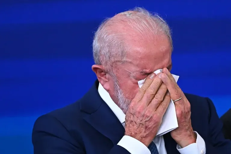 Lula da Silva concluye tratamiento de radioterapia tras superar cáncer de piel