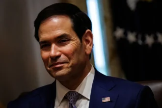 Marco Rubio ofrece al presidente de Bolivia asistencia médica y de alimentos ante los bloqueos