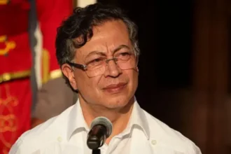 Petro promete entregar una Colombia con menos pobreza (Más directo)