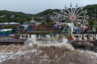Cerca de 10.000 personas evacuadas por torrenciales aguaceros