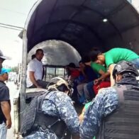 Trasladan decenas de reclusos desde cárcel preventiva de Moca al CCR La Isleta