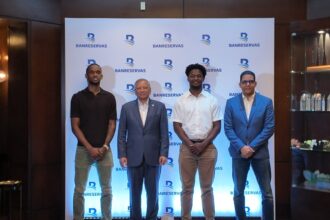 Banreservas fortalece su apoyo al baloncesto incorporando como embajadores a Jean Montero y Andrés Feliz
