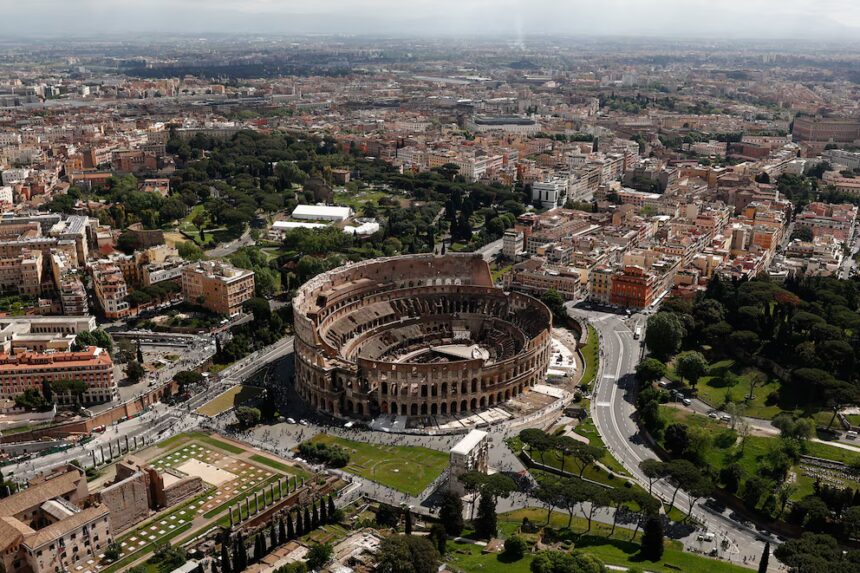 Roma analiza utilizar sus túneles como refugios contra el calor