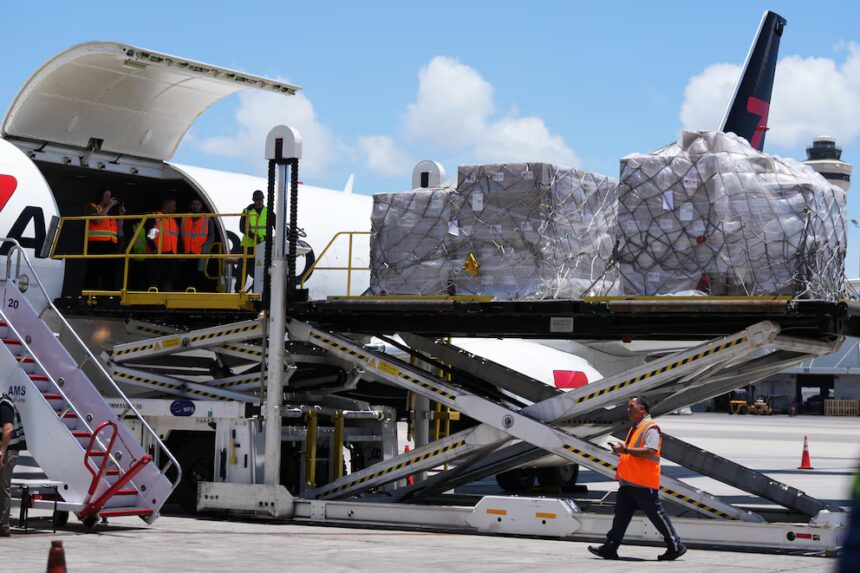 Crisis en Cuba: Cáritas comenzó a repartir la ayuda humanitaria enviada por Estados Unidos