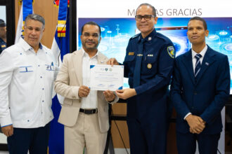 ITLA entrega primera certificación en inteligencia artificial al alto mando de la Policía Nacional