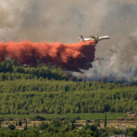 El incendio al oeste de la francesa Perpiñán se reaviva y deja ya 1.500 hectáreas quemadas