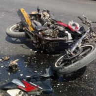 Dos hombres mueren en accidente entre motocicleta y automóvil en Azua
