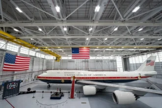 La Casa Blanca retira el polémico Air Force One catarí para realizarle "mejoras"