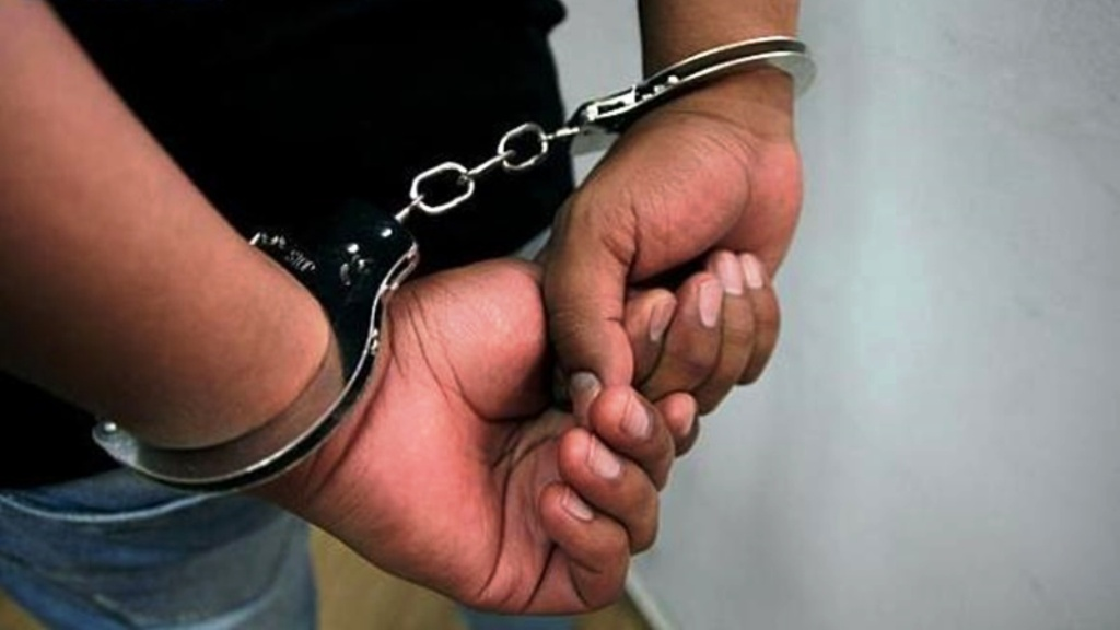 Apresan en el AILA a presunto implicado en homicidio en Baní cuando intentaba viajar a Colombia