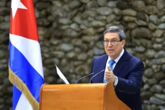 Cuba tacha de “subordinación” el anuncio de De la Espriella de cortar vínculos de Colombia con la isla
