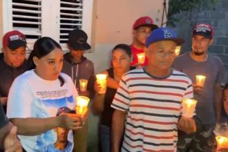 Falpo realiza encendido de velas para exigir justicia por la muerte de Ángel Manuel Luna