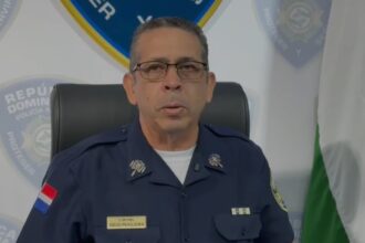 Policía detiene mujer tras viralizarse video donde amenaza a una pareja con rifle de aire en municipio de Guerra