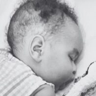 Muere bebé con atrofia muscular espinal que esperaba acceso a medicamento