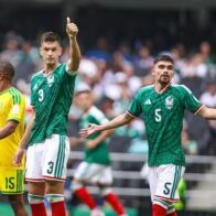 Johan Vásquez y César Montes, la dupla que sostiene la defensa de México en el Mundial 2026