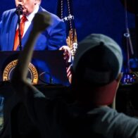 Trump agradece a agentes por garantizar seguridad en evento "espectacular" por 4 de julio