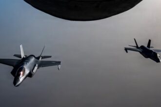 El Ejército de EEUU completó una nueva ronda de ataques contra Irán y alcanzó más de 80 objetivos con municiones de precisión