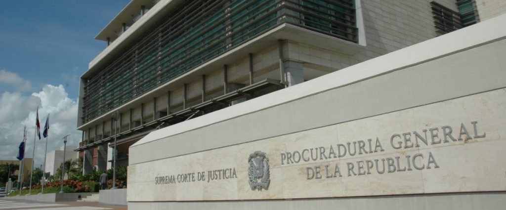 Ministerio Público pide prisión preventiva contra colombiano detenido con más de US$600,000 en el AILA