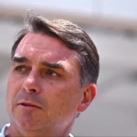 El Supremo de Brasil le prohíbe al candidato Flávio Bolsonaro visitar a su padre por 90 días