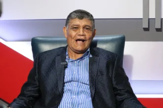 Francisco Peña aclara que permiso para viajar al exterior ya había sido aprobado anteriormente