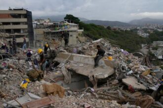 Aumenta a 4,333 la cifra de fallecidos por los terremotos en Venezuela