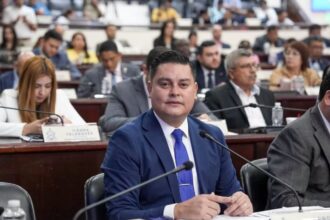 Honduras: Diputado pide destitución de maestra señalada de agredir a estudiante y propone instalar cámaras en escuelas