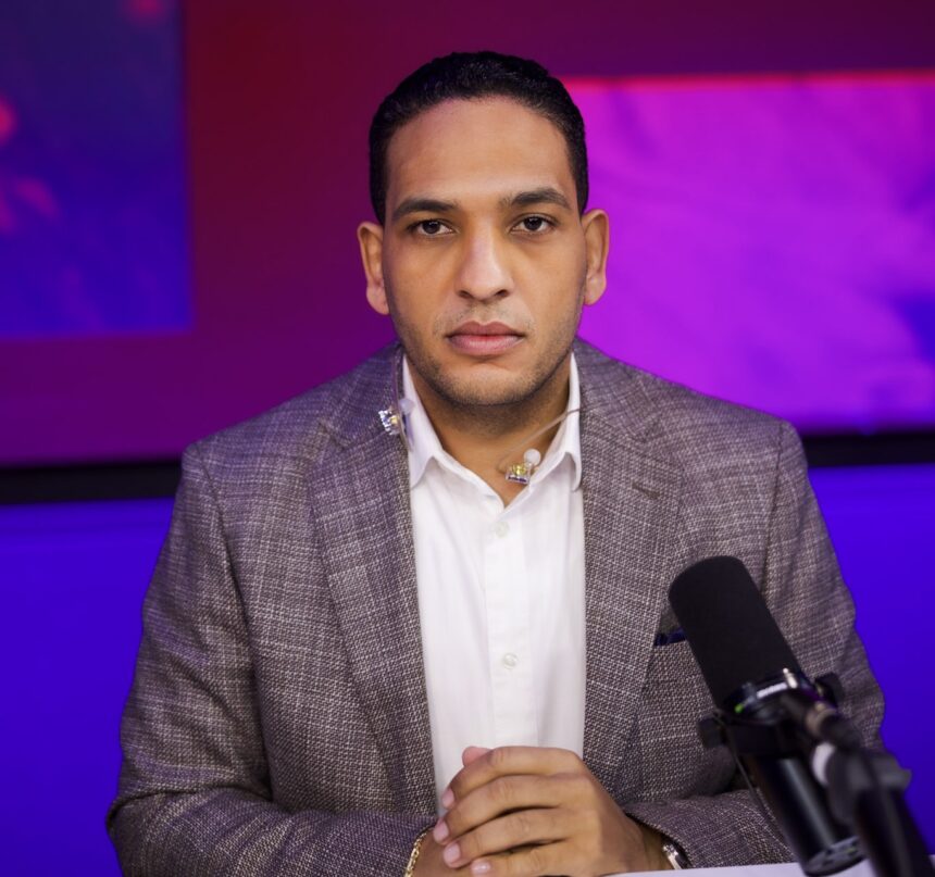 Hansel García exige revelar quiénes protegían a falso cirujano operó mujer que luego murió