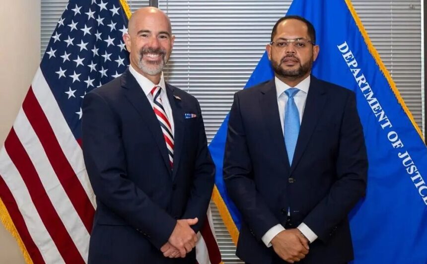 Honduras: Fiscal General fortalece cooperación con la DEA para combatir el narcotráfico y el crimen organizado
