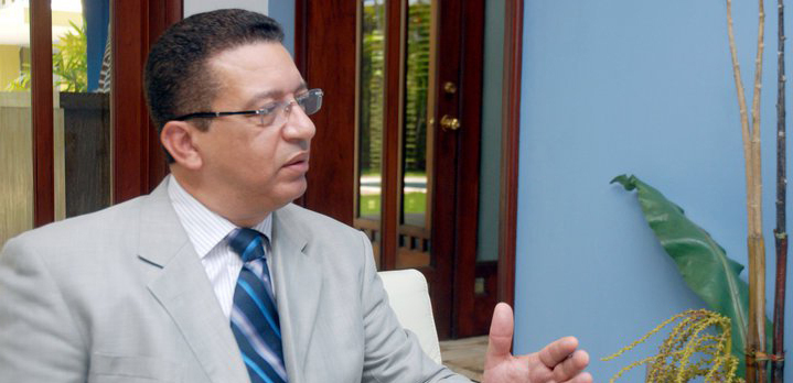 Jhonny Jones “no se opondría” a candidatura presidencial de Alofoke por el PRSC