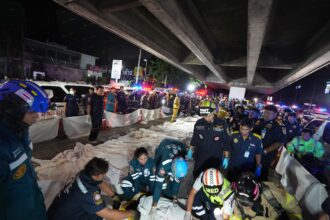 Incendio en local nocturno de Bangkok deja 27 muertos