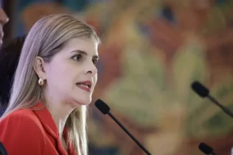 La presidenta de Costa Rica acusa de "golpistas" a los magistrados que prorrogan nombramientos en la Sala Constitucional