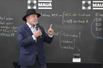 Lula acusa a Trump de piratería por querer cobrar un 20 % por cruzar el estrecho de Ormuz