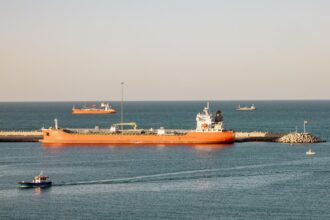 El Brent cerró por encima de USD 90 por primera vez desde junio