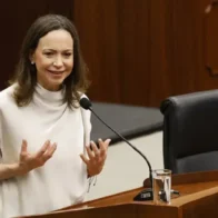 Machado reitera que regresará a Venezuela y que es una promesa que se cumple “paso a paso”